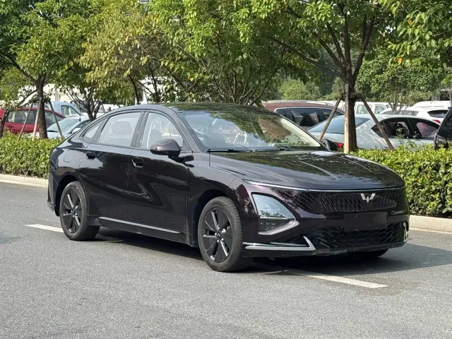 Wuling Starlight — Фото автомобиля 19