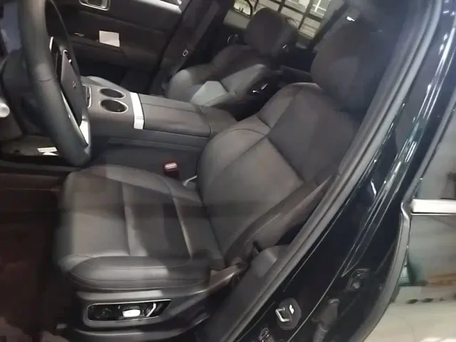 Li Auto L7 — Фото автомобиля 14