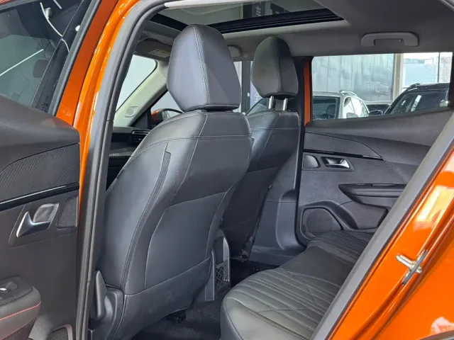 Peugeot 2008 — Фото автомобиля 6