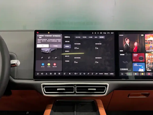 Li Auto L8 — Фото автомобиля 11