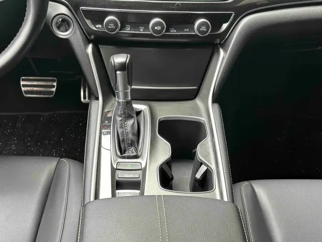 Honda Accord — Фото автомобиля 14