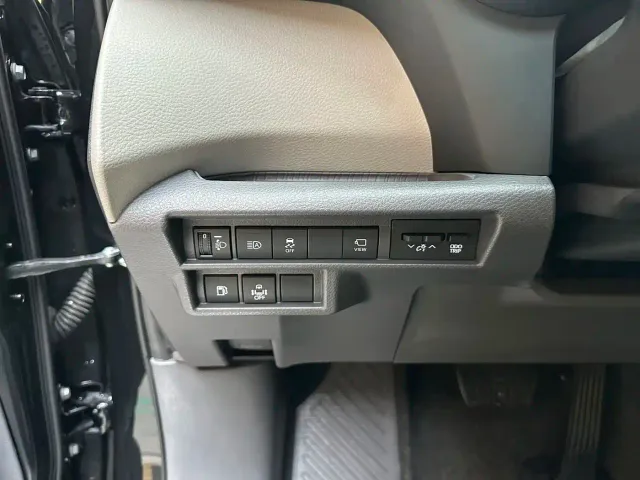 Toyota Granvia — Фото автомобиля 14