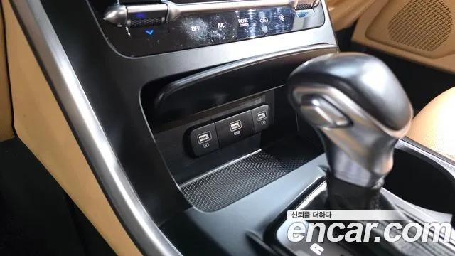 Kia Canival Carnival 4 поколение Бензин 9 мест Prestige — Фото автомобиля 30