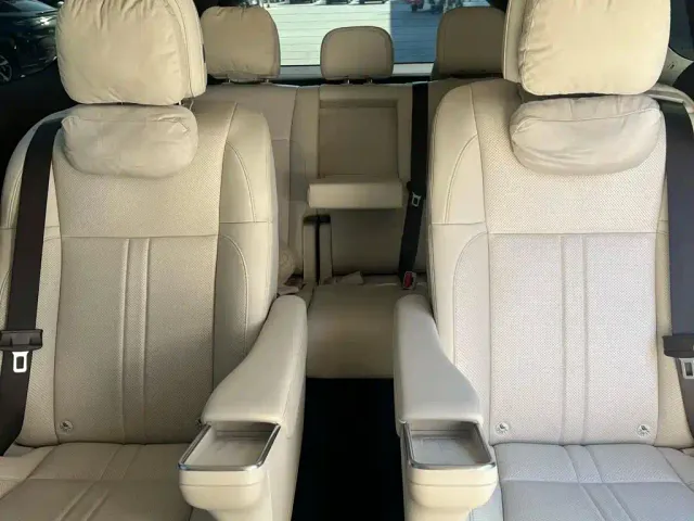 Li Auto MEGA — Фото автомобиля 4