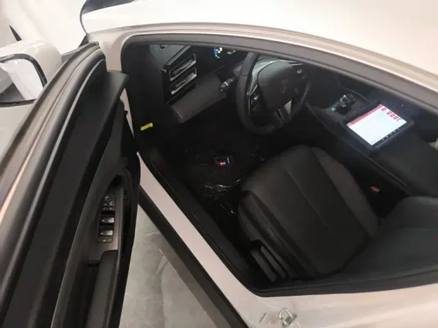 BYD Qin L — Фото автомобиля 15