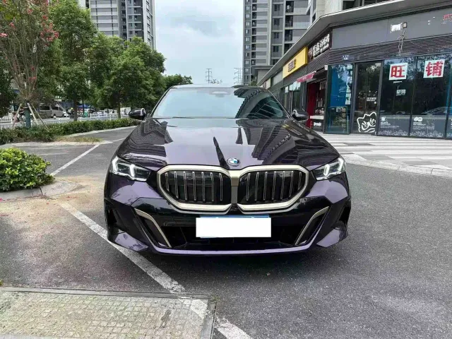 BMW 5 Series — Фото автомобиля 2