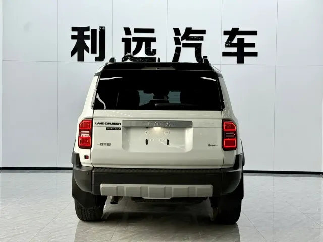 Toyota Prado — Фото автомобиля 16