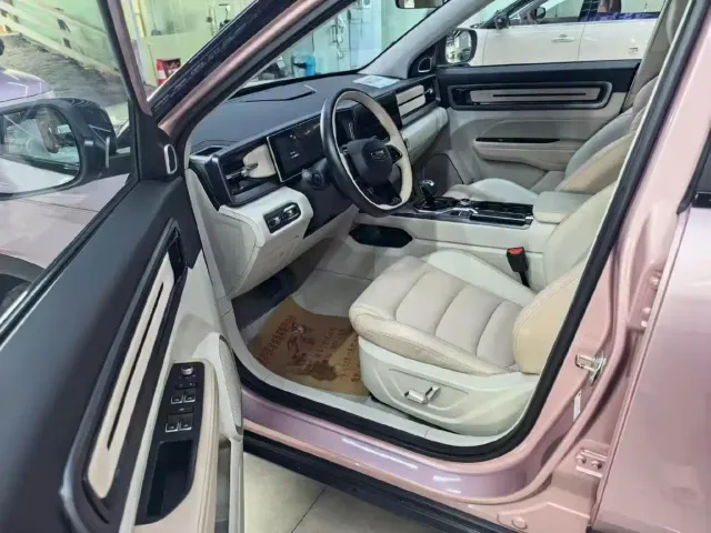 Geely ICON — Фото автомобиля 6
