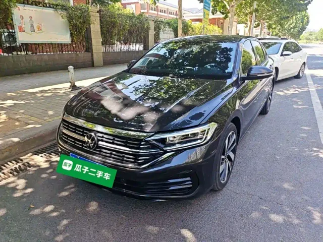 Фотография автомобиля — Volkswagen Sagitar