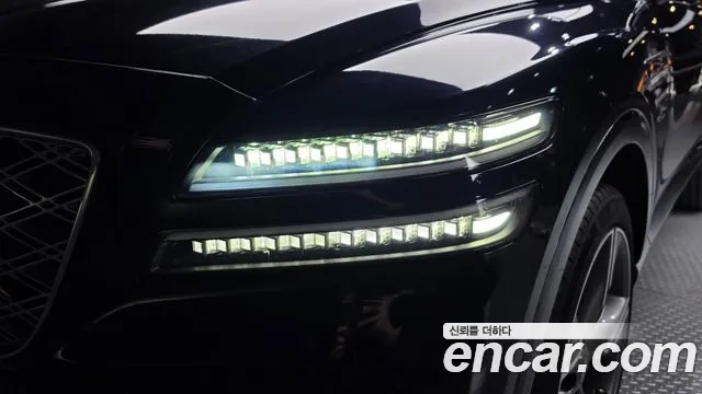 Genesis GV80 — Фото автомобиля 7