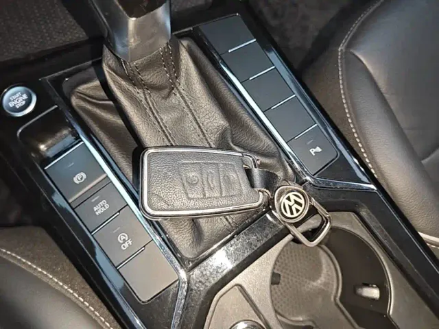 Volkswagen Passat — Фото автомобиля 8