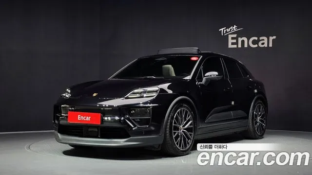 Фотография автомобиля — Porsche Macan