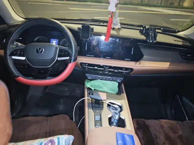 Changan X7 Plus — Фото автомобиля 12