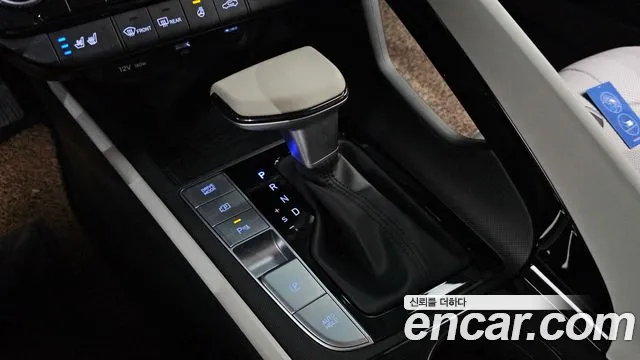 Hyundai Avante CN7 — Фото автомобиля 9