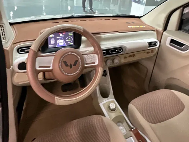 Wuling Hongguang Mini EV — Фото автомобиля 11