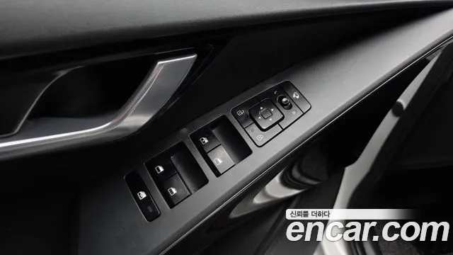 Kia Niro The All New — Фото автомобиля 28