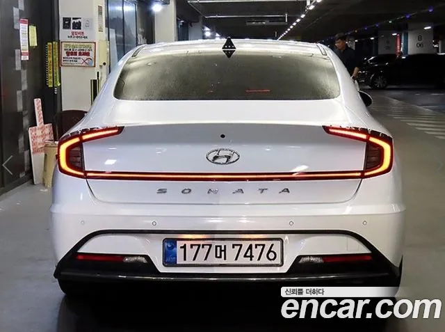 Hyundai Sonata — Фото автомобиля 5