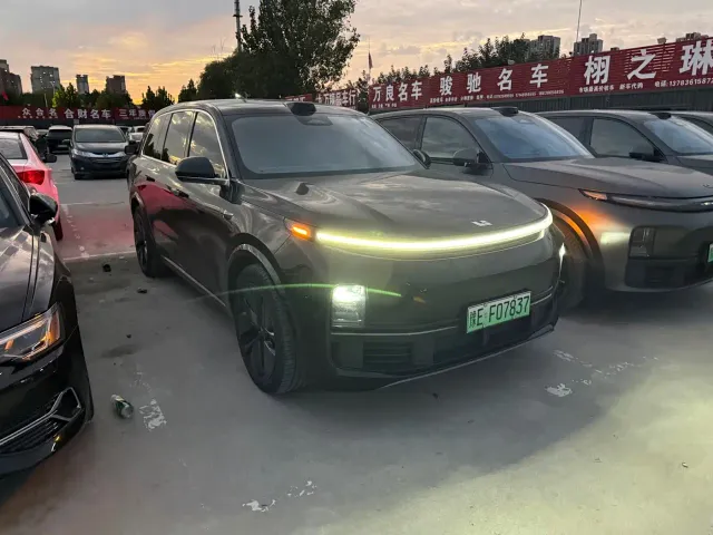 Li Auto L9 — Фото автомобиля 3