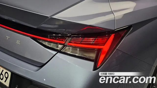 Hyundai Avante — Фото автомобиля 8