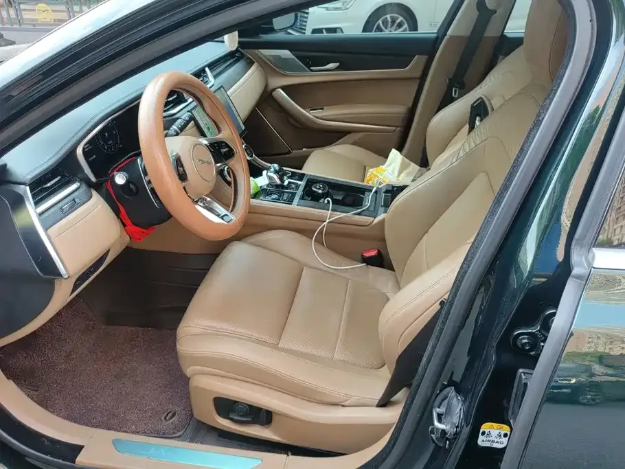 Jaguar Jaguar XFL 2024 2.0T P250 2WD Premium Luxury — Фото автомобиля 9