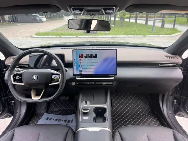 Changan Eado — Фото автомобиля 4
