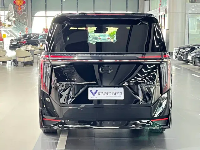GAC Trumpchi M8 — Фото автомобиля 10