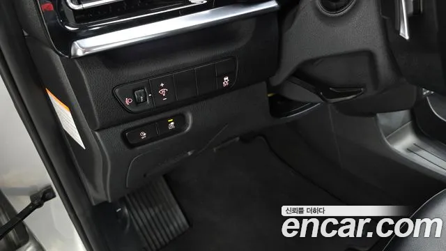 Kia Niro — Фото автомобиля 19