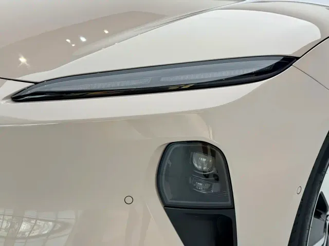 Nio ET5 — Фото автомобиля 19