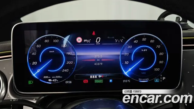 Mercedes-Benz EQE V295 — Фото автомобиля 11