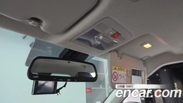 Hyundai Venue — Фото автомобиля 16