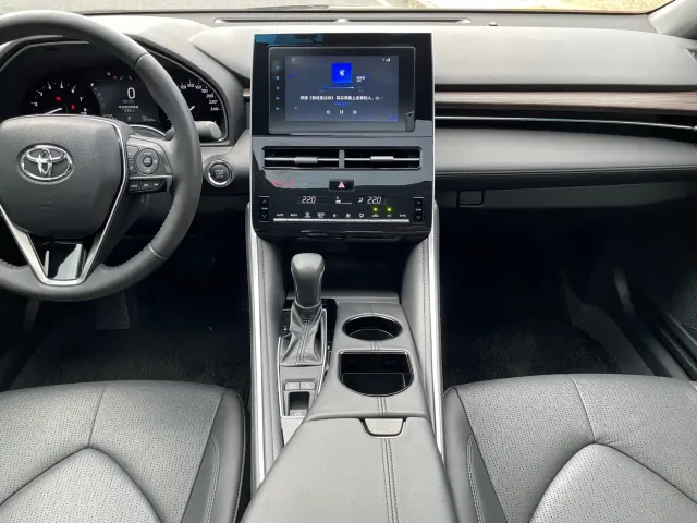 Toyota Avalon — Фото автомобиля 9