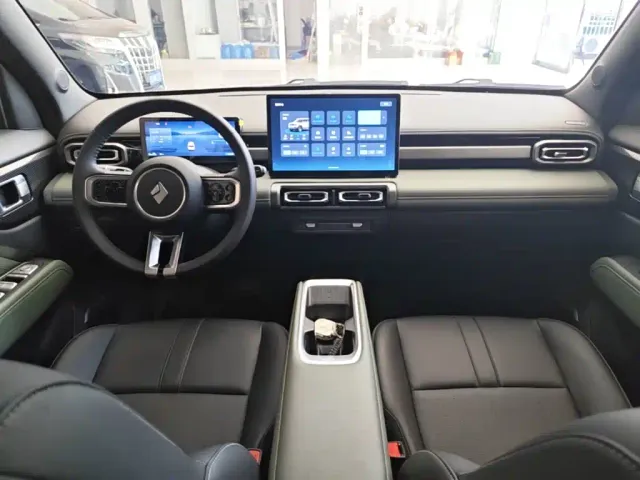 Baojun Yep Plus — Фото автомобиля 9