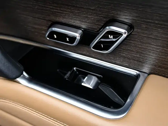 Land Rover Range Rover — Фото автомобиля 27