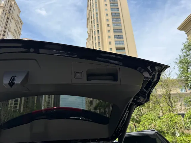 Cadillac XT5 — Фото автомобиля 17