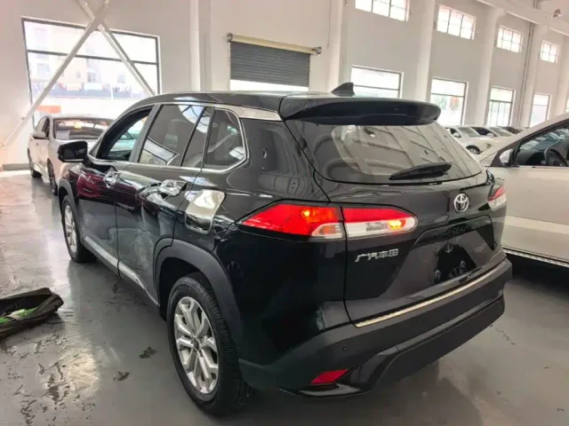 Toyota Frontlander — Фото автомобиля 4