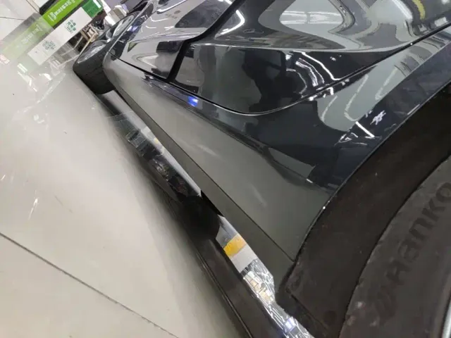 Tesla Model 3 — Фото автомобиля 21