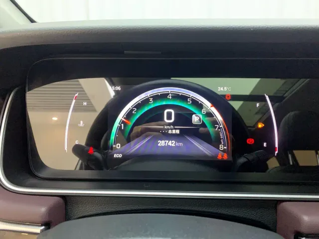 GAC Trumpchi M6 — Фото автомобиля 16