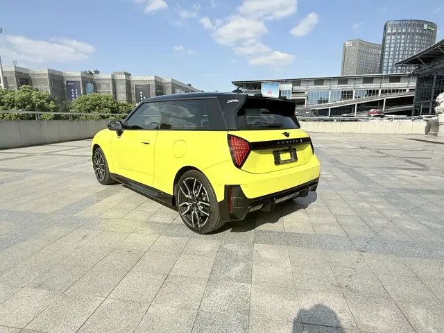 MINI Cooper — Фото автомобиля 6