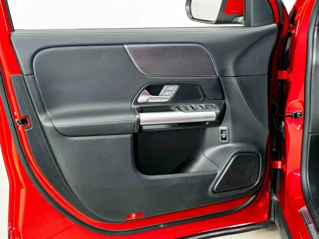 Mercedes-Benz Mercedes-Benz GLA 2022 Facelift GLA 200 — Фото автомобиля 16