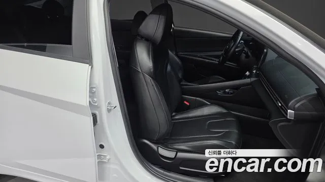 Hyundai AVANTE Modern — Фото автомобиля 26