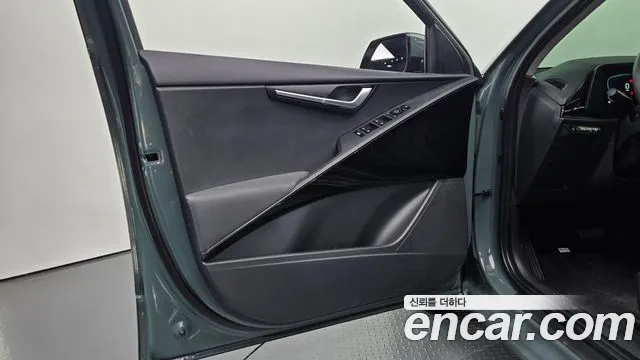 Kia Niro The All New — Фото автомобиля 13