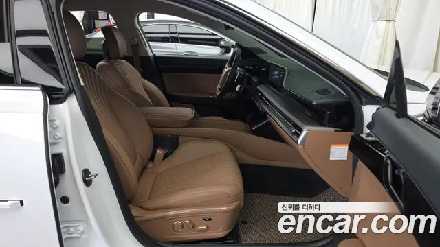 Hyundai Grandeur GN7 — Фото автомобиля 11