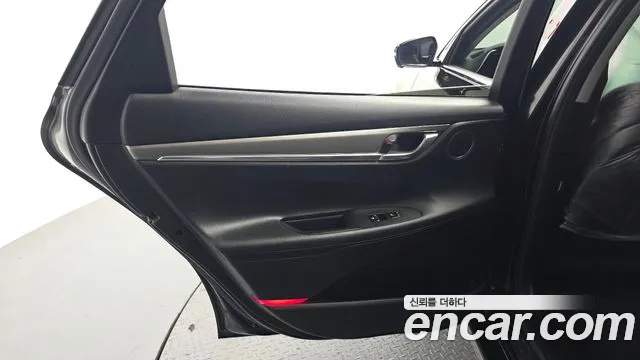 Hyundai Grandeur Новый Grandeur IG — Фото автомобиля 20