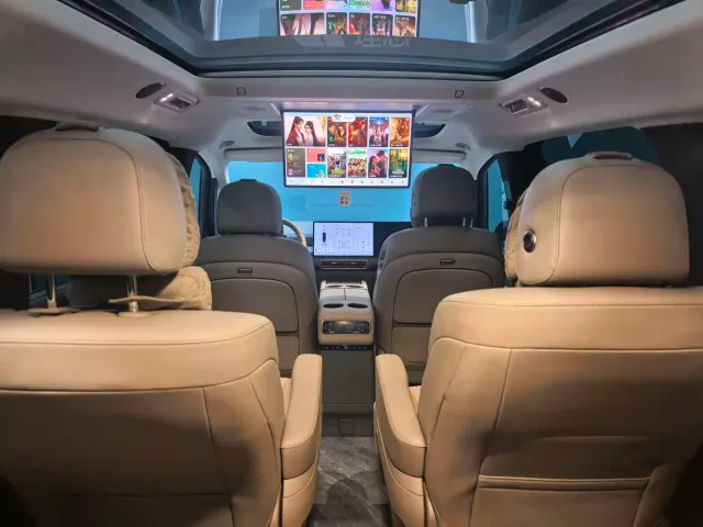 Li Auto MEGA — Фото автомобиля 18