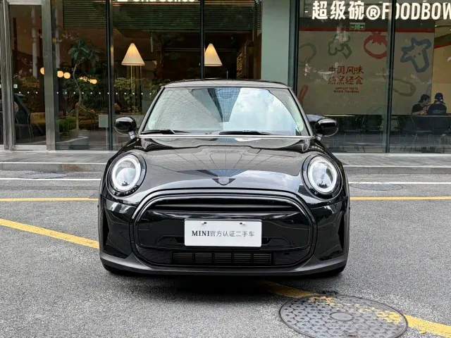 MINI Hatch — Фото автомобиля 2