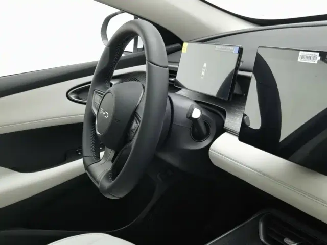 BYD Seal 05 DM-i — Фото автомобиля 22