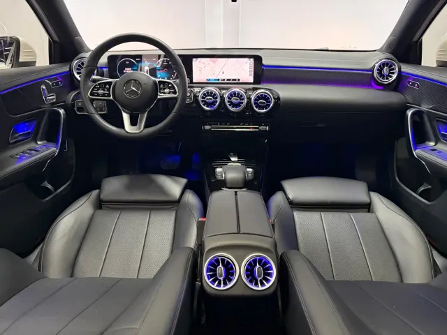 Mercedes-Benz A-Class — Фото автомобиля 12