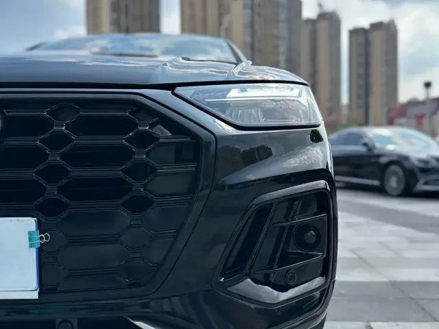 Audi Q5L — Фото автомобиля 8