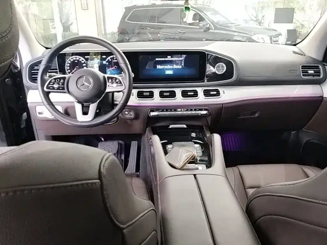 Mercedes-Benz GLE-Class — Фото автомобиля 9