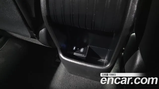 Hyundai Kona SX2 — Фото автомобиля 30
